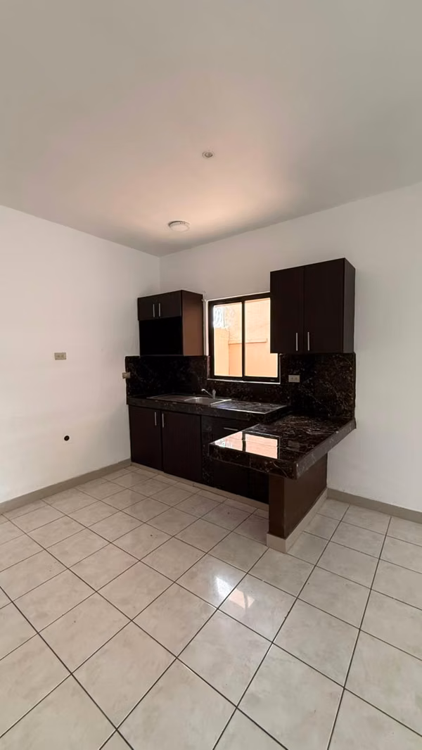 Alquiler de apartamento en Guachipelín de Escazú, Residencial Pinar del Rio
