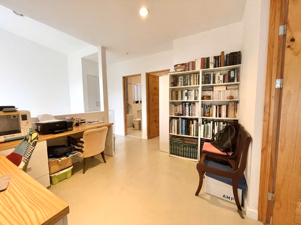 VENTA DE APARTAMENTO CON PISCINA Y JARDIN, SANTA ANA, RIO ORO
