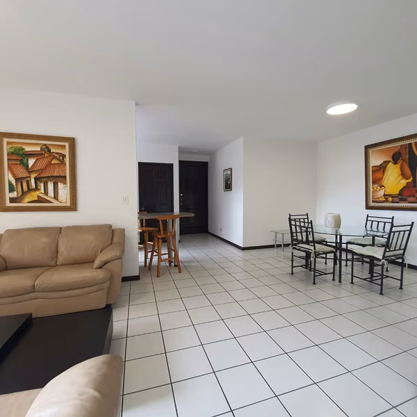 Apartamento Brisas del Oeste - Venta de inversión.