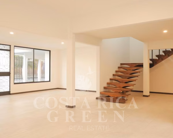 CASA EN MORAVIA CERCA DE PLAZA LINCOLN