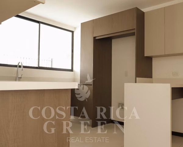 CASA EN MORAVIA CERCA DE PLAZA LINCOLN