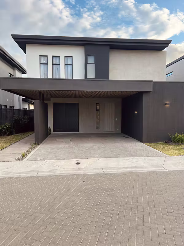Luxury Modern Home for Sale in Lindora – Experience Private Club Living