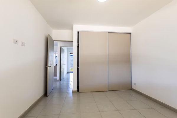 ¡Casa en alquiler ubicada en condominio en Desamparados de Alajuela!