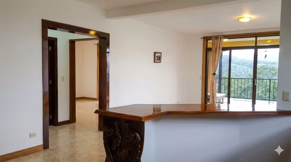 Inversión en Santa Bárbara | 3 Casas + Uso Mixto + 2.158 m² | Alto Potencial de Renta