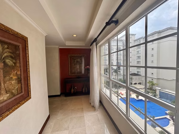 ALQUILER DE APARTAMENTO EN EL CORTIJO LOS LAURELES, ESCAZÚ AMUEBLADO