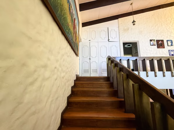 Casa en lote esquinero con vista al campo de golf – Cariari