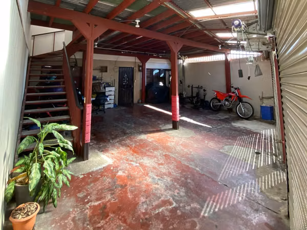 Venta de Casa con Apartamento en Calle Blancos - Para Inversión o Uso Mixto