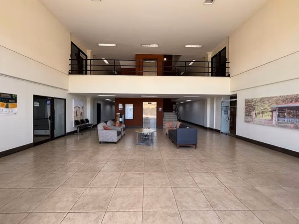 ALQUILER DE OFICINAS EN EDIFICIO CORPORATIVO - ESCAZU