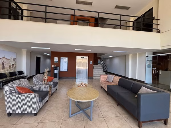 ALQUILER DE OFICINAS EN EDIFICIO CORPORATIVO - ESCAZU