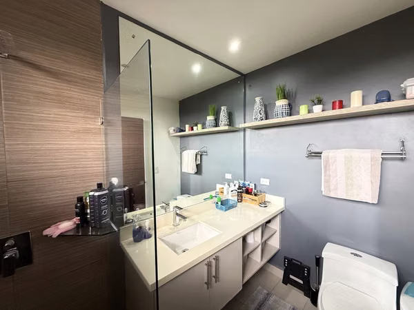 En Venta | Casa Moderna de 3 Habitaciones en Bosques del Café, Guachipelín | Amenidades y Vistas