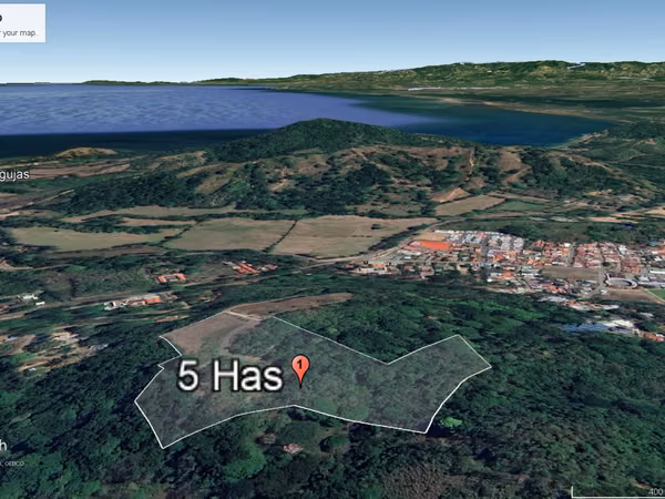 Terreno de 49.878 m² con vista al mar en Tárcoles | US$1.710.000