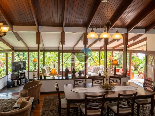 ¡REBAJADA! Casa con Apartamento y Jardines en Sabanilla | $415,000