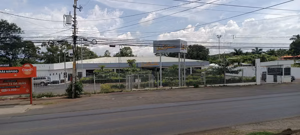 VENDO LINDO TERRENO CON LOCAL COMERCIAL