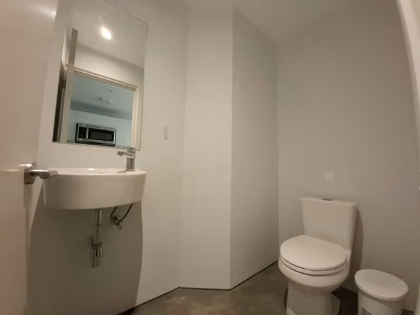 Apartamento de una habitación con línea blanca en Sabana, San José