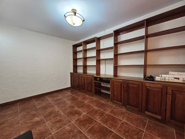 VENDO CASA DE DOS PLANTAS EN RESIDENCIAL ALTAMONTE GRANADILLA