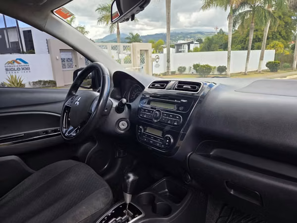 MITSUBISHI MIRAGE 2017 AUTOMÁTICO MOTOR 1.200 CC PAQUETE ELÉCTRICO