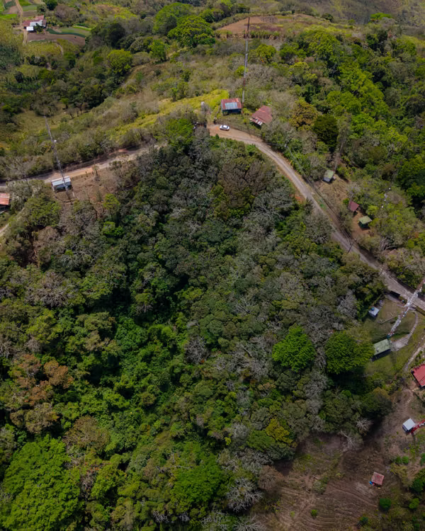 Venta de propiedad para desarrollo en San Antonio de Escazú RH