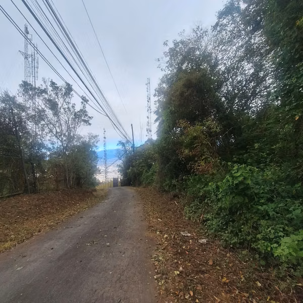 Venta de propiedad para desarrollo en San Antonio de Escazú RH