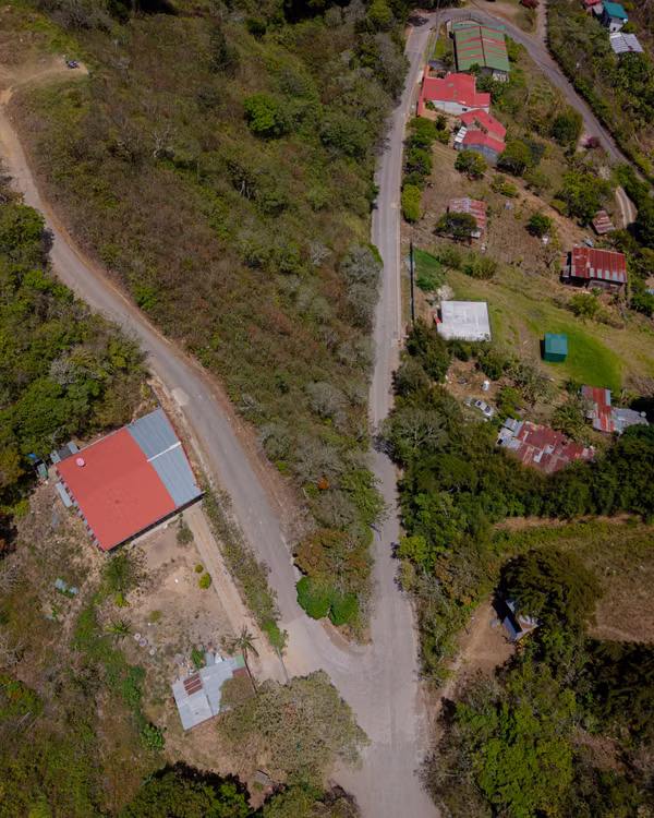 Venta de propiedad para desarrollo en San Antonio de Escazú RH