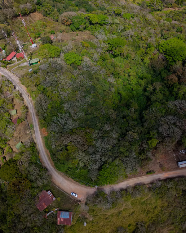 Venta de propiedad para desarrollo en San Antonio de Escazú RH