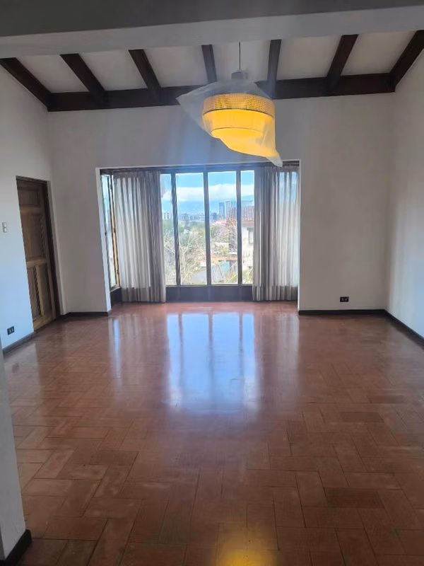 Spacious 180m2 apartment in Bello Horizonte, Escazú