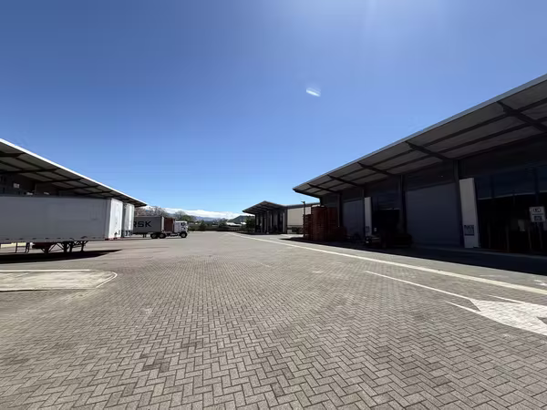 SE ALQUILA BODEGA EN EL COYOL/CIRUELA DE ALAJUELA (Disponible para entrega inmediata)