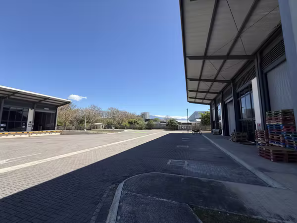 SE ALQUILA BODEGA EN EL COYOL/CIRUELA DE ALAJUELA (Disponible para entrega inmediata)