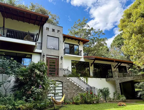 Increíble casa en VENTA en exclusiva comunidad de lujo en Santa Ana