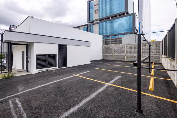 Alquiler de Oficina II Edificio Sabana