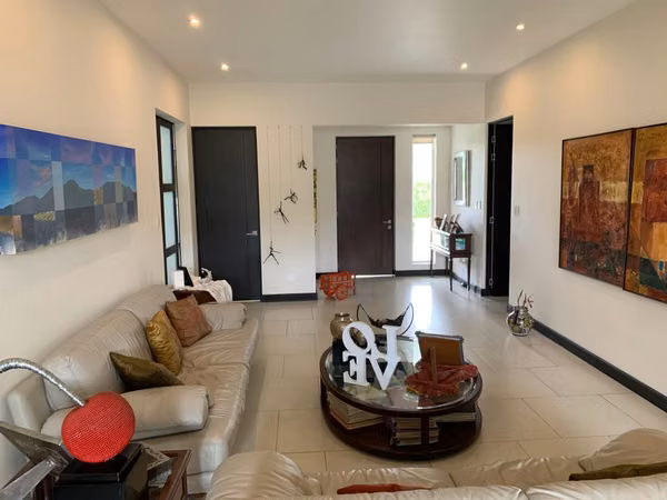 Venta de Casa en Santa Ana, Lindora