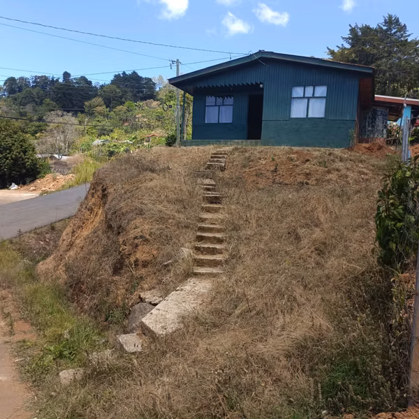 Venta de Terreno con Casa en León Cortés – 305 m² | Zona de Los Santos