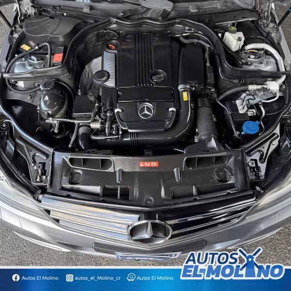 MERCEDES BENZ C200 2014
