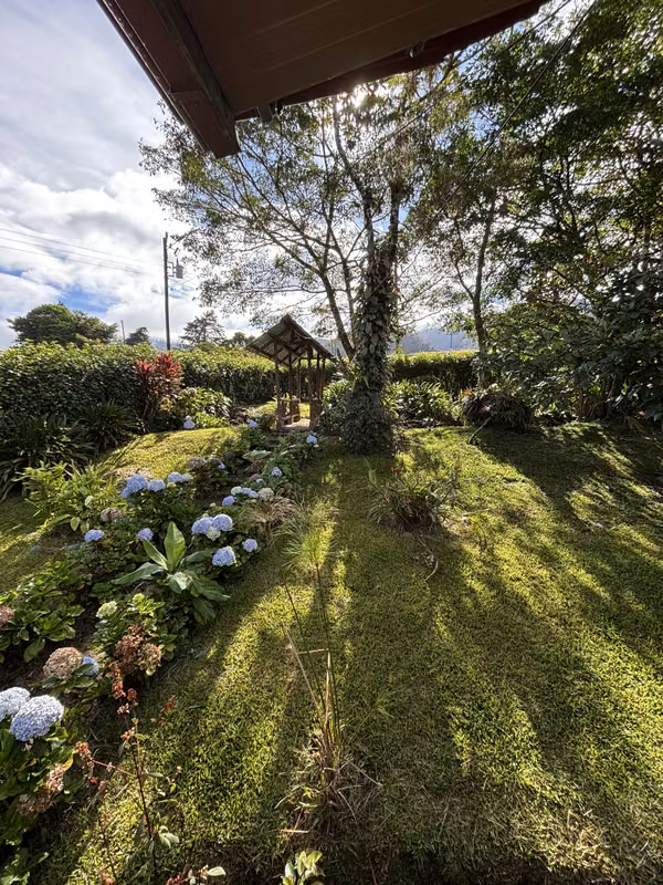 Venta de cabaña en Bajos del Toro En Sarchi de Alajuela