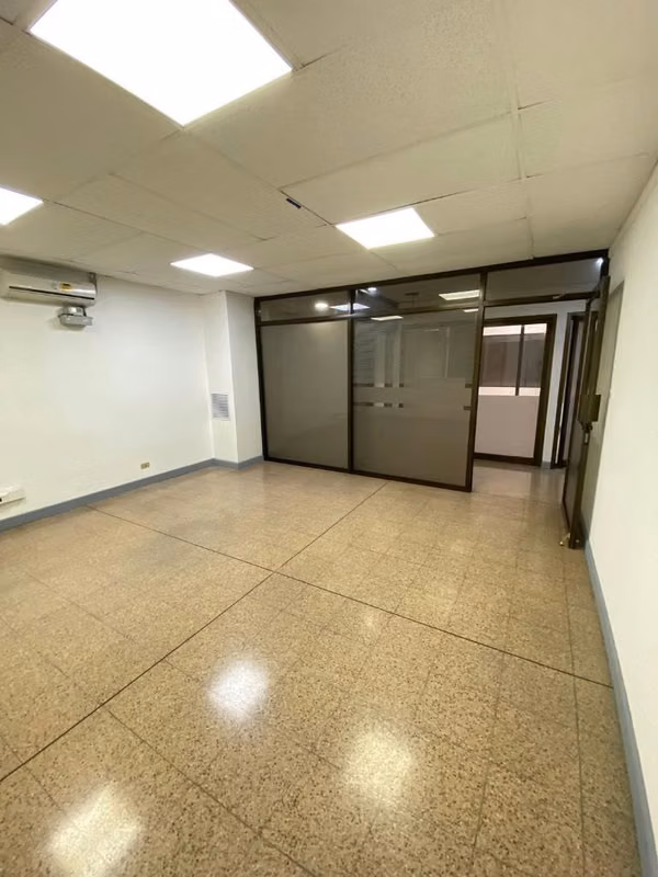 Sabana  Oficinas /,| Locales Comerciales en Alquiler
