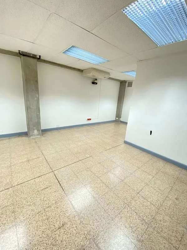Sabana  Oficinas /,| Locales Comerciales en Alquiler