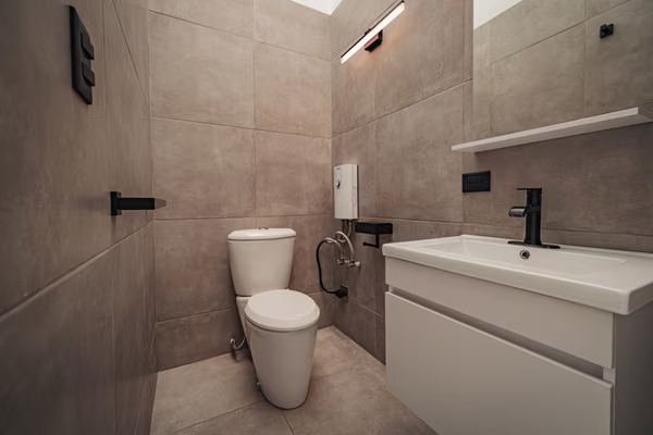 OPORTUNIDAD PARA INVERSIONISTAS: Venta de Complejo de 7 Apartamentos en Ayarco Sur SP