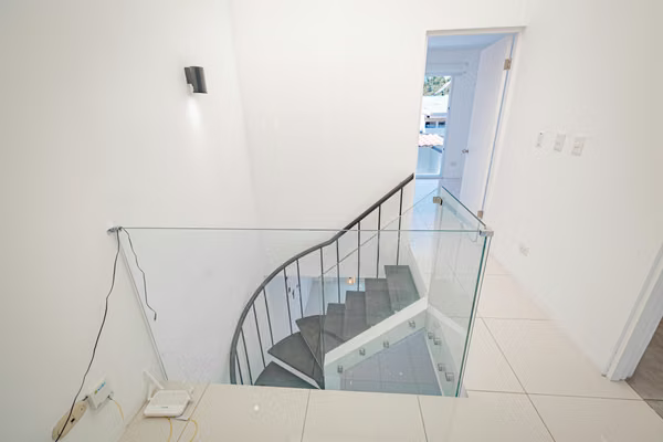 OPORTUNIDAD PARA INVERSIONISTAS: Venta de Complejo de 7 Apartamentos en Ayarco Sur SP