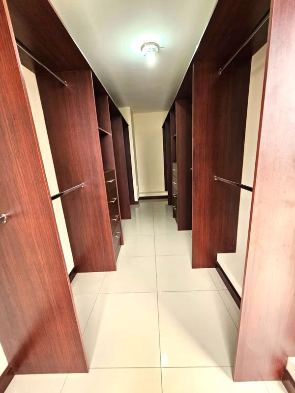 Altos de Marbella, B. Horizonte, bello-lujo-elegante, amplio 300 m2, 3 hab, 2.5 baños, vista.