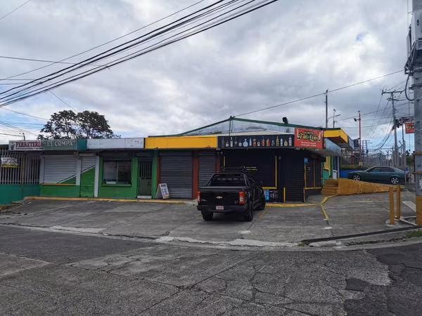PORTAFOLIO COMERCIAL EN GUADALUPE: 3 Propiedades, 1 Sola Inversión