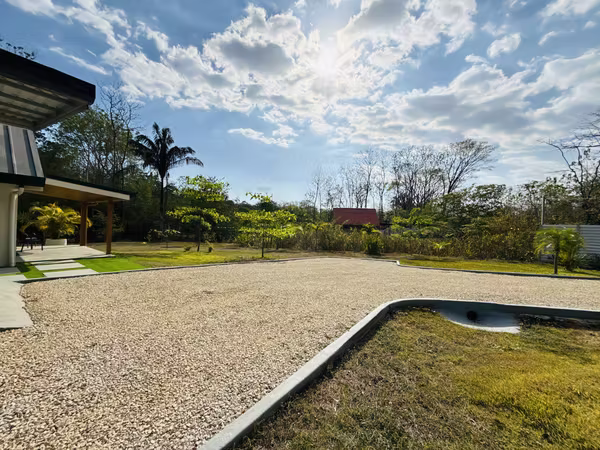 San Juanillo | Casa Ideal para Inversión | Piscina, 2Beds / 1Bath  | Cerca al Mar  | Terreno Plano