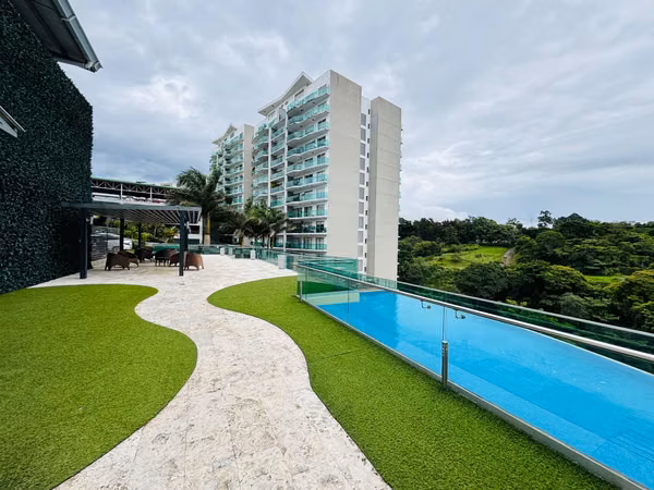Casas en venta o alquiler en zonas de Santa Ana independientes o condominio