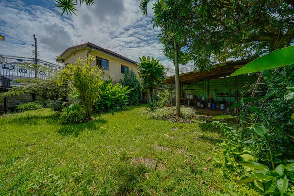 Se alquila o vende casa espaciosa Curridabat, residencia o comercio SSD
