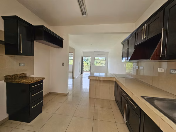 Large apartment 2 bedrooms and 2 bathrooms near Escazú and Rohrmoser