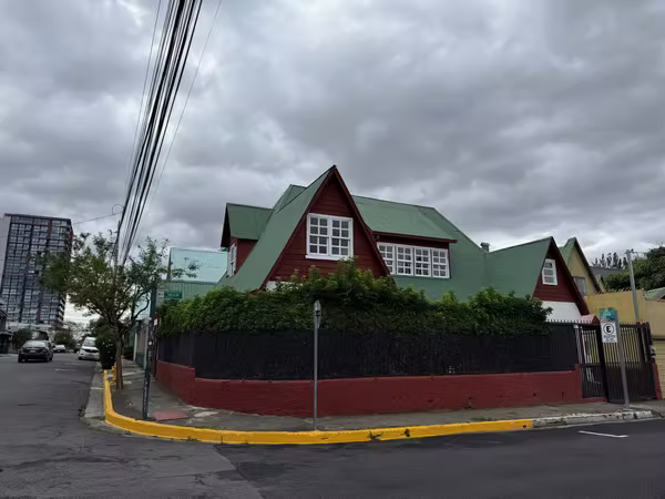 Alquiler Casa en Barrio Escalante, esquinera (uso residencial o comercial)