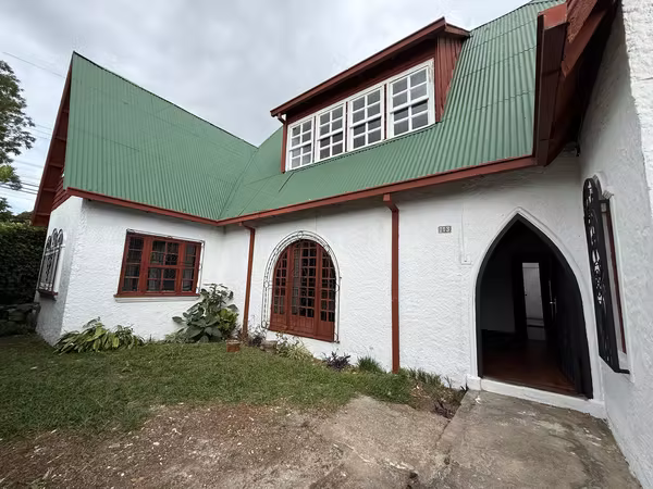 Alquiler Casa en Barrio Escalante, esquinera (uso residencial o comercial)