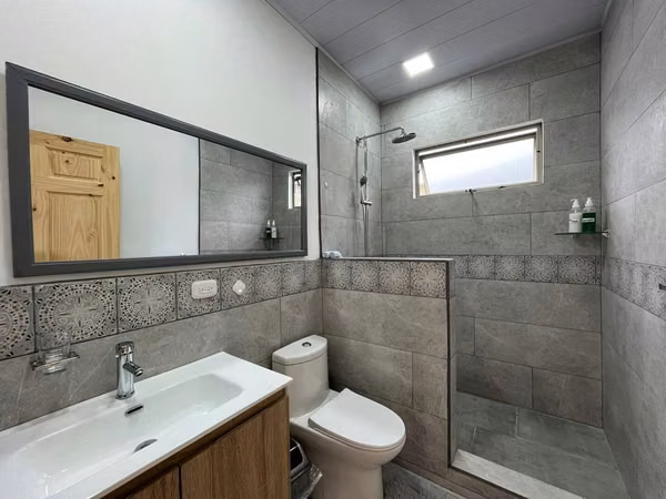 CASA TURÍSTICA EN VENTA LA FORTUNA ALAJUELA JV539