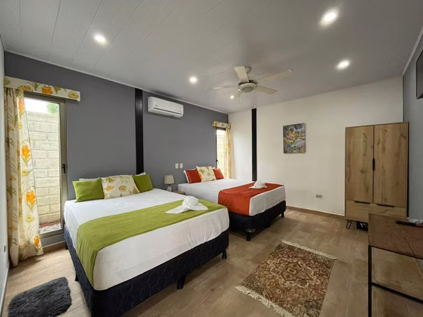 CASA TURÍSTICA EN VENTA LA FORTUNA ALAJUELA JV539