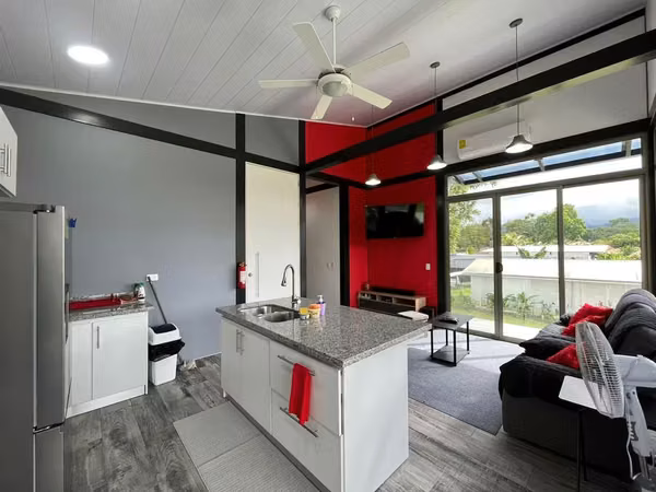 CASA TURÍSTICA EN VENTA LA FORTUNA ALAJUELA JV539