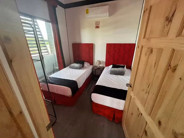 CASA TURÍSTICA EN VENTA LA FORTUNA ALAJUELA JV539