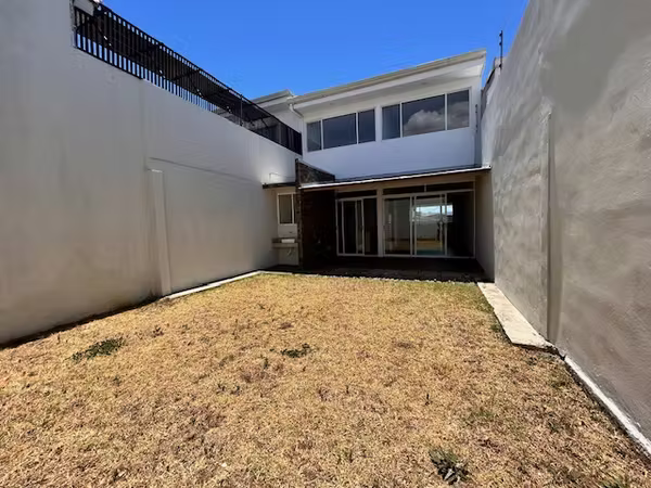 VENTA DE CASA EN SAN RAFAEL ABAJO, HEREDIA